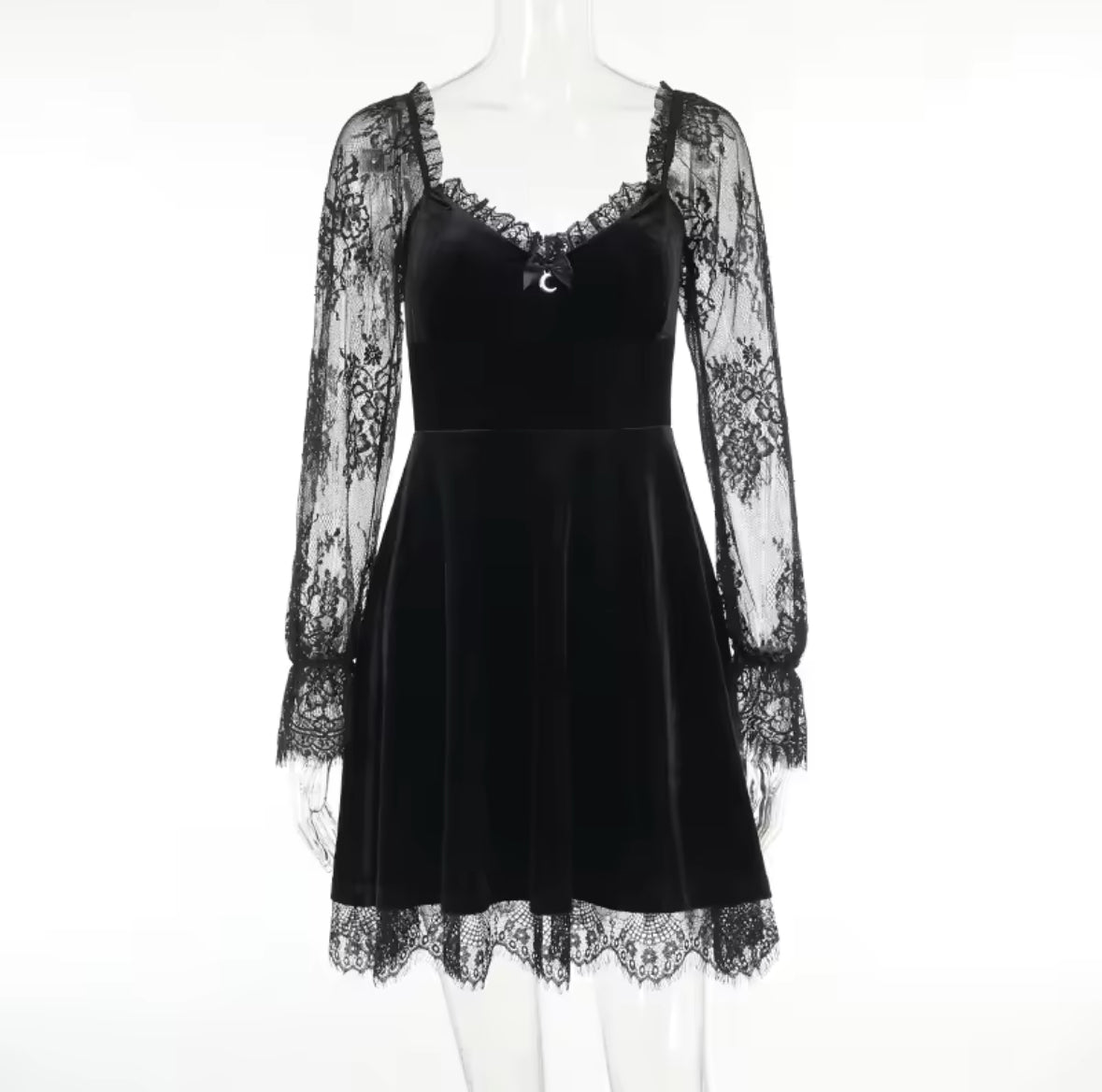 Robe gothique noir dentelle