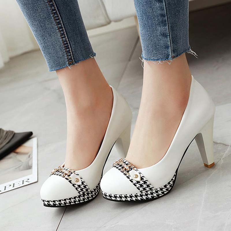 Chaussures Blanches Années 50